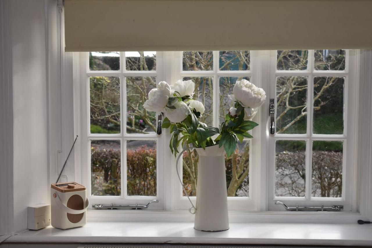 Rose Mullion Cottage Pett Exterior foto